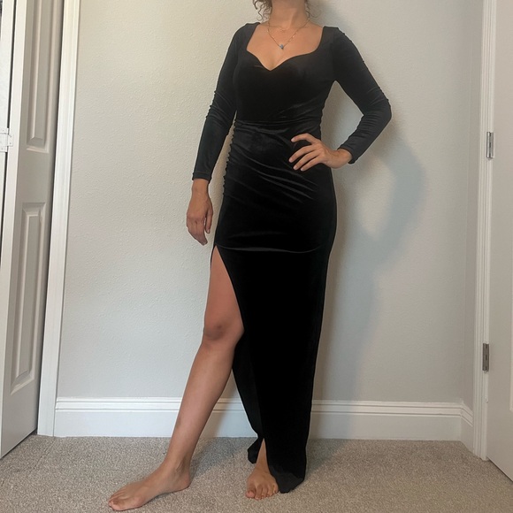 Dresses & Skirts - Velvet black Prom Dress